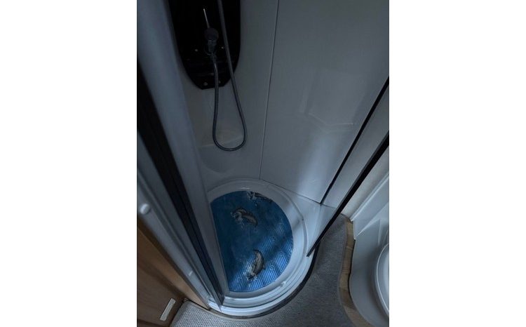 Coachman VIP 520 full