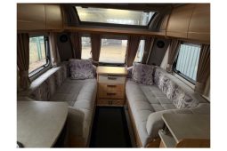 Coachman VIP 520 full