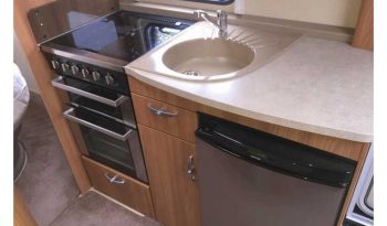Swift Challenger 580 Island bed. full