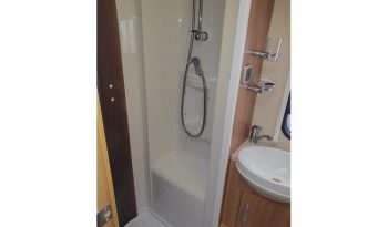 Swift Challenger 580 Island bed. full