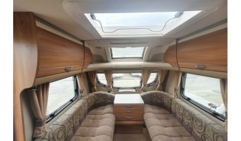 Swift Challenger 580 Island bed. full