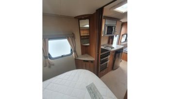 Swift Challenger 580 Island bed. full