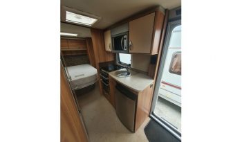 Swift Challenger 580 Island bed. full