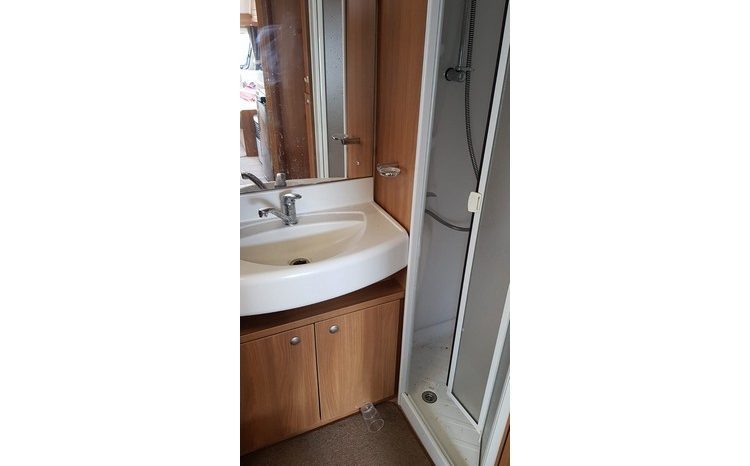 Swift Challenger 524 full