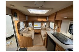 Lunar Clubman SI Island Bed. full