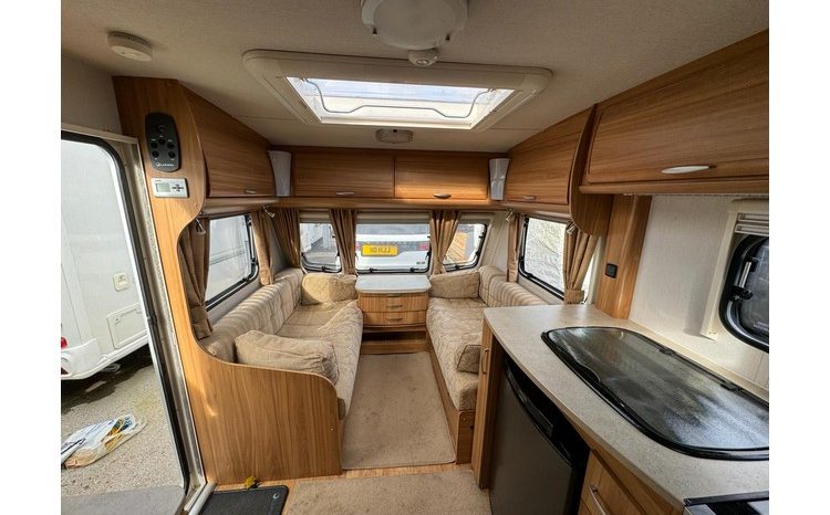 Lunar Clubman SI Island Bed. full
