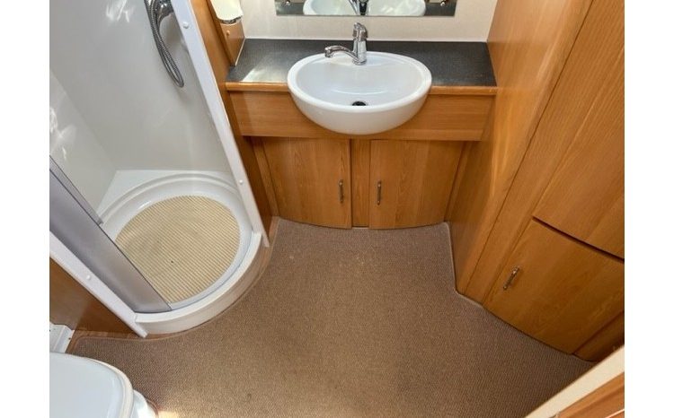 Compass Corona 482 full