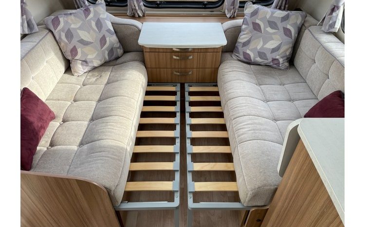 Lunar Clubman Si Island bed full