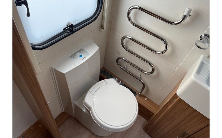 Lunar Clubman Si Island bed full