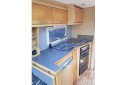 Elddis Crusader Storm full