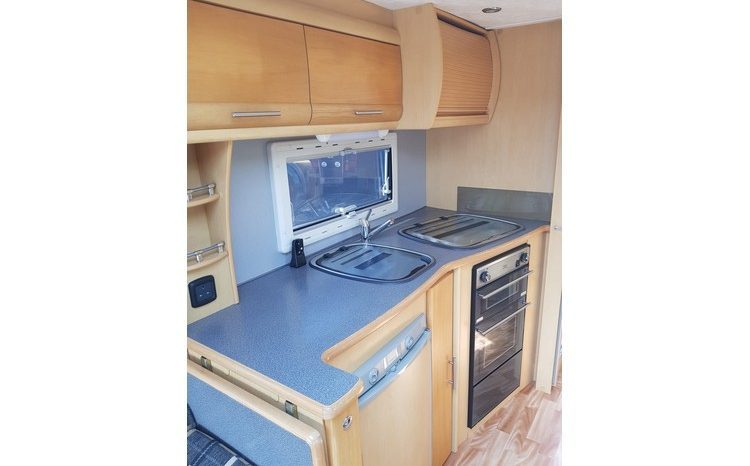 Elddis Crusader Storm full