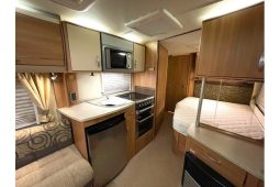 Swift Challenger 570 full