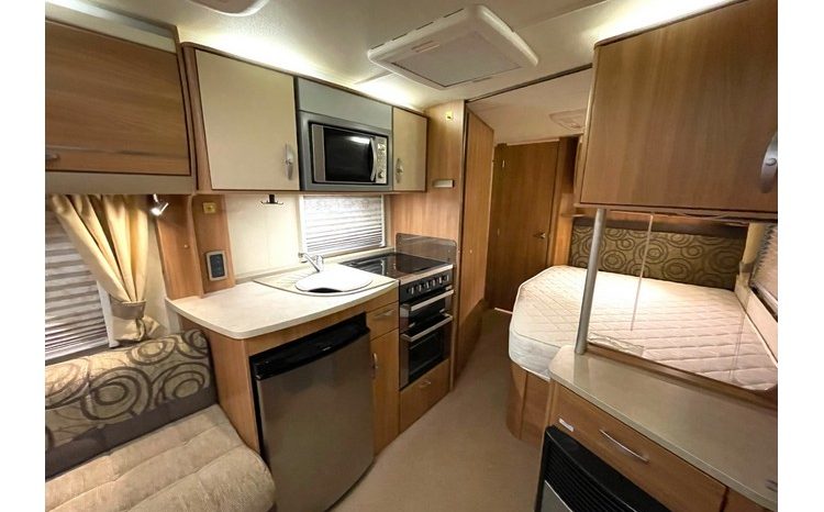 Swift Challenger 570 full