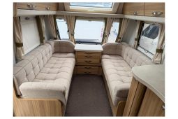 Elddis Crusader Storm ‘Island bed’ full