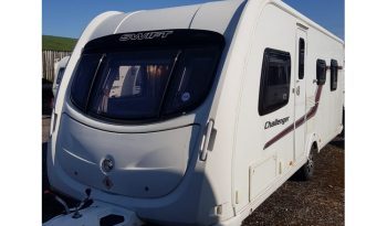 Swift Challenger 580 Island bed. full