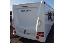 Swift Challenger 580 Island bed. full