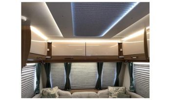 Lunar Ultima 560 Island bed full