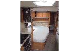 Swift Conqueror 630 full