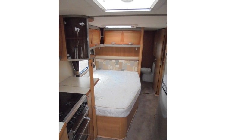 Swift Conqueror 630 full