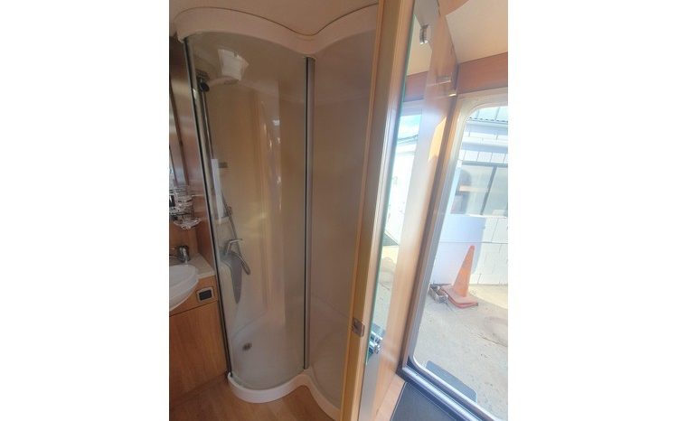 Swift Challenger 530 full