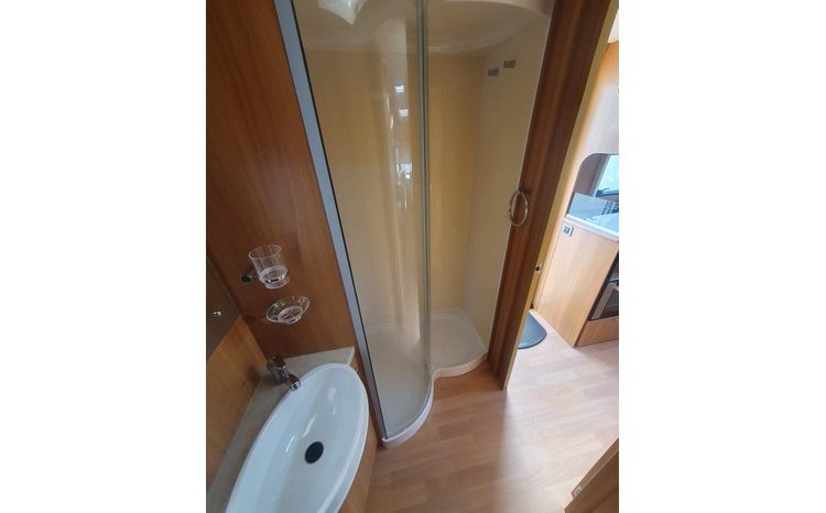 Swift Challenger 530 full