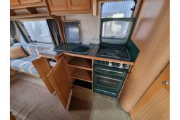 Elddis Hurricane EX2000 full