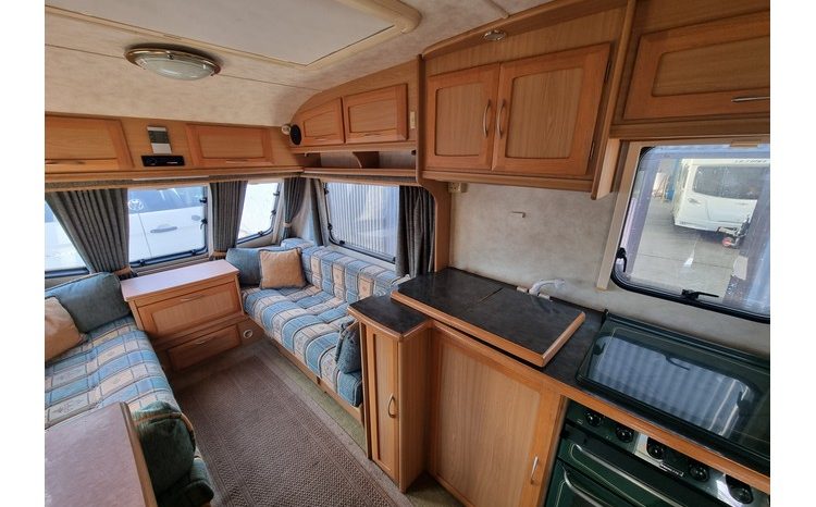 Elddis Hurricane EX2000 full