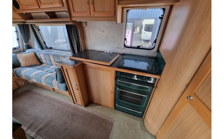 Elddis Hurricane EX2000 full