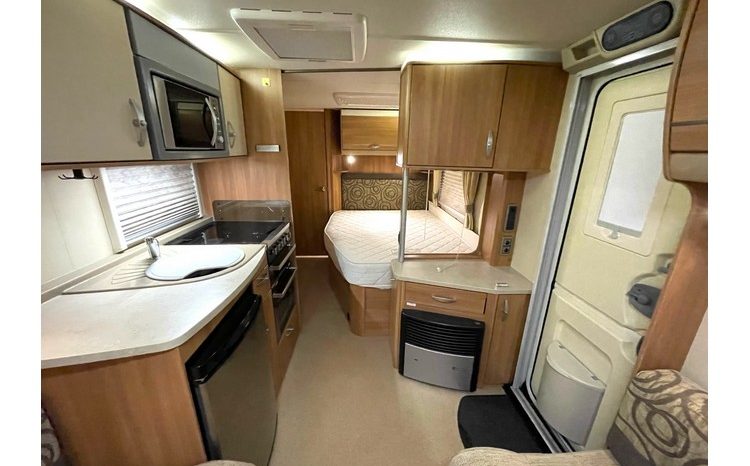 Swift Challenger 570 full