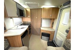 Swift Challenger 570 full