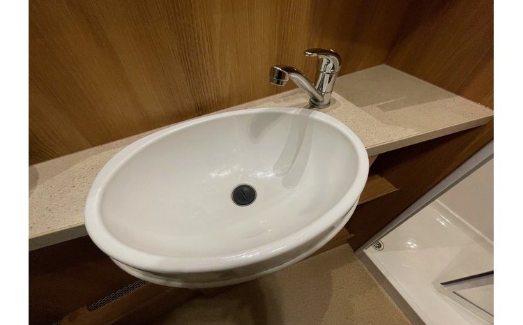 Swift Challenger 570 full