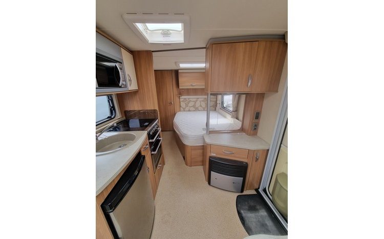 Swift Challenger 570 full