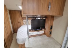 Swift Challenger 570 full