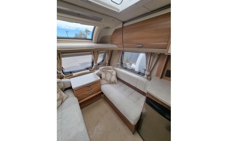 Swift Challenger 570 full