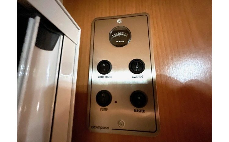 Compass Corona 624 full