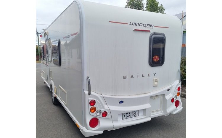 Bailey Unicorn Cadiz full