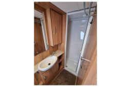 Swift Conqueror 570 full