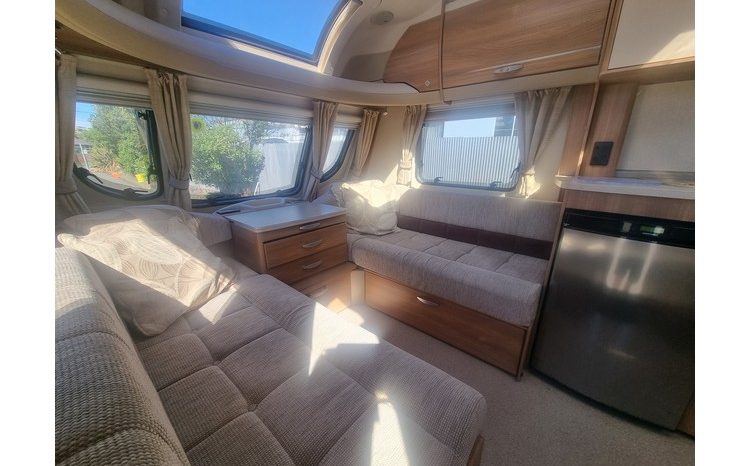 Swift Conqueror 570 full