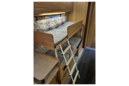 Coachman VIP 520 full
