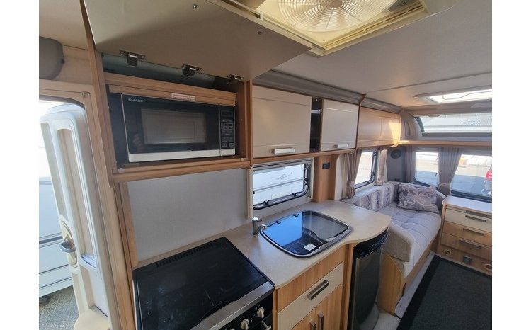 Coachman VIP 520 full