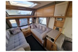 Coachman VIP 520 full