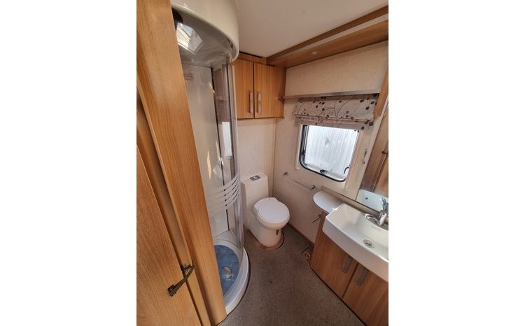 Coachman VIP 520 full