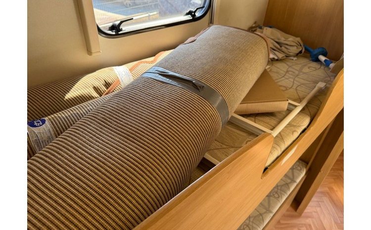 Lunar Quasar FB 6 Berth full