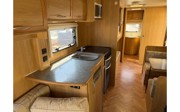 Lunar Quasar FB 6 Berth full