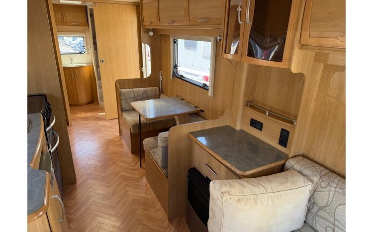 Lunar Quasar FB 6 Berth full