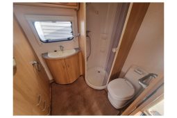 Lunar Quasar FB 6 Berth full
