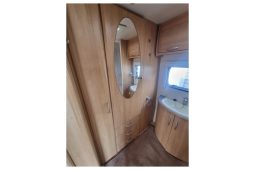 Lunar Quasar FB 6 Berth full