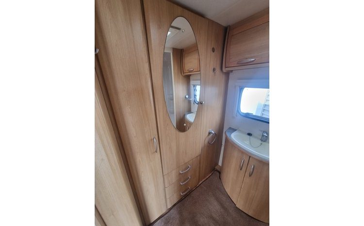 Lunar Quasar FB 6 Berth full