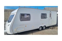 Lunar Quasar FB 6 Berth full