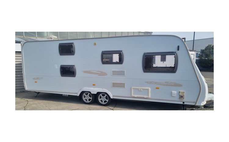 Lunar Quasar FB 6 Berth full